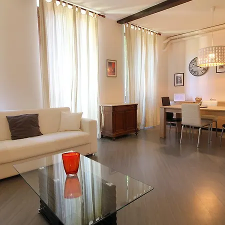 Italianway-corso Garibaldi 34 Milan